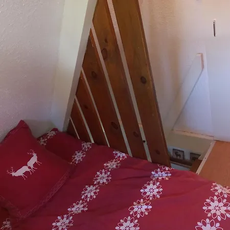 Chalet Guzet Avec Cheminée, Option Draps - Les 4 Chouettes